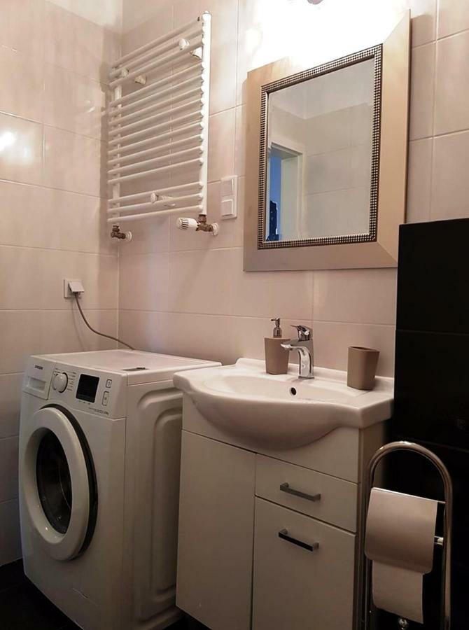 Apartament "Cleopatra 3" Z Miejscem Parkingowym, Faktury Vat Apartment Kielce Ngoại thất bức ảnh